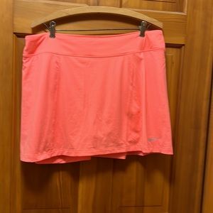 Woman's Nike Golf Skort
